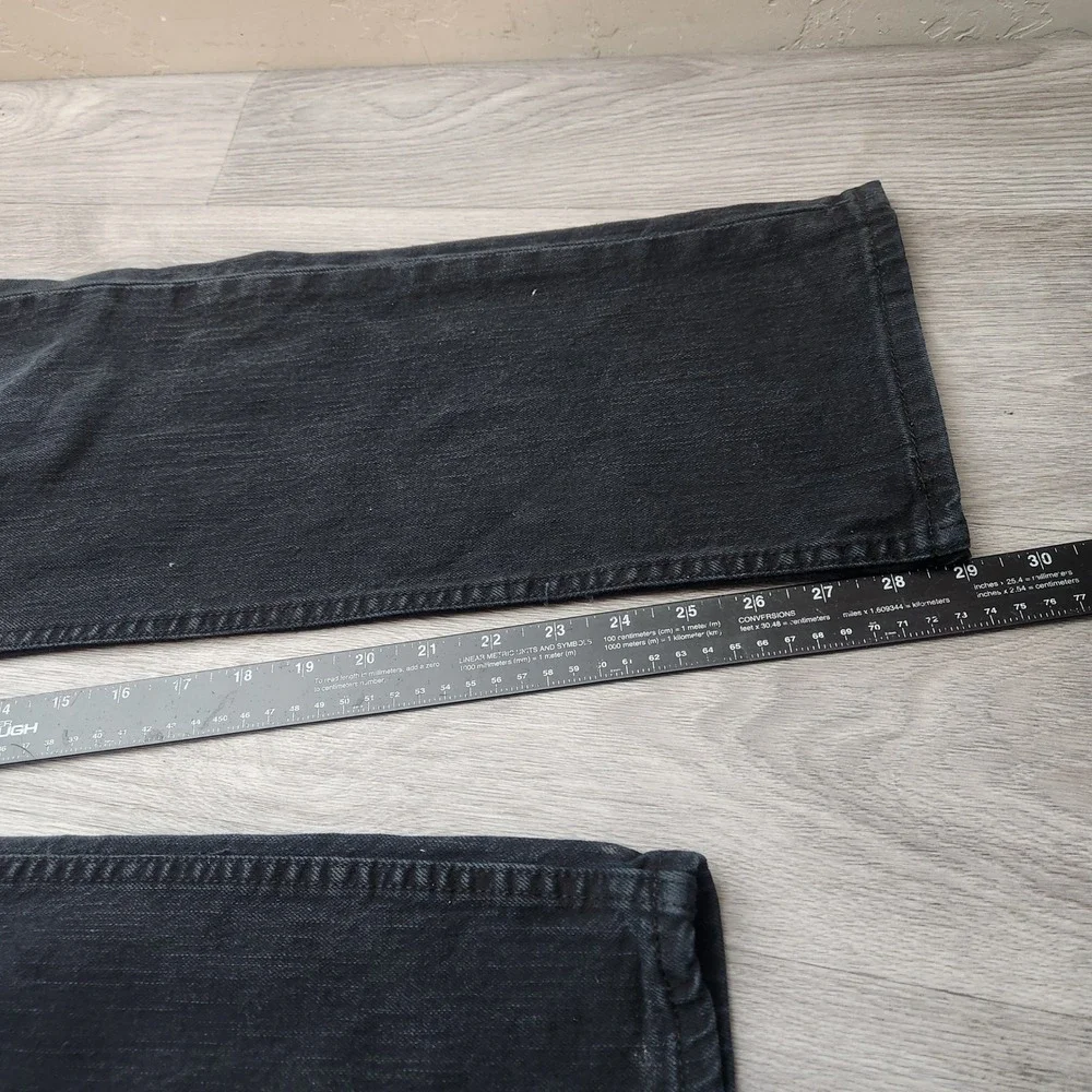 Levi's Black 511 Jeans Size‎ 38 Dark Wash Slim Fit Denim Casual Classic Timeless